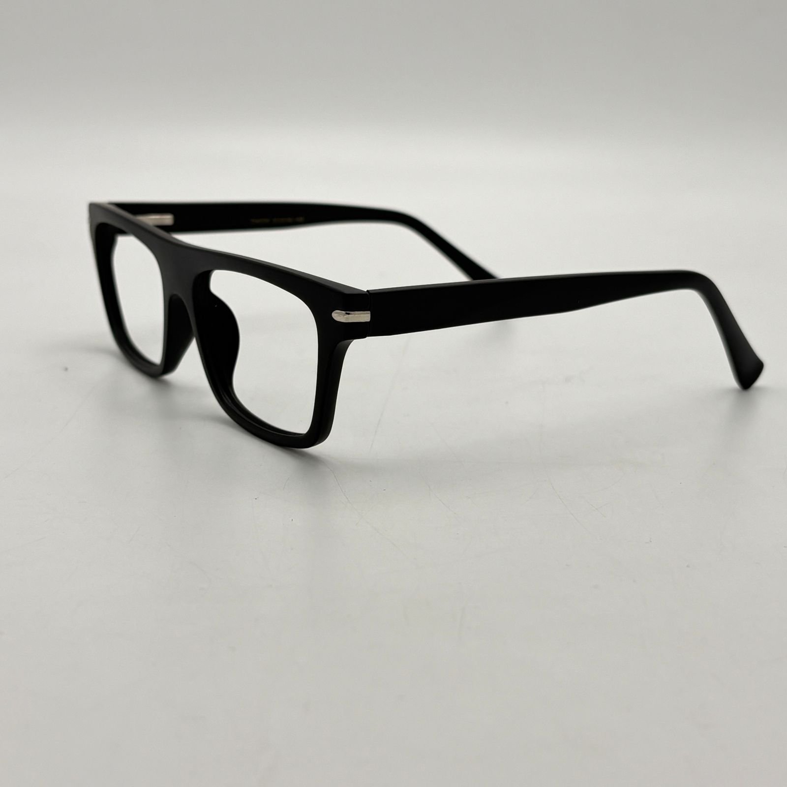 Devil Hunter (DH008) in Black